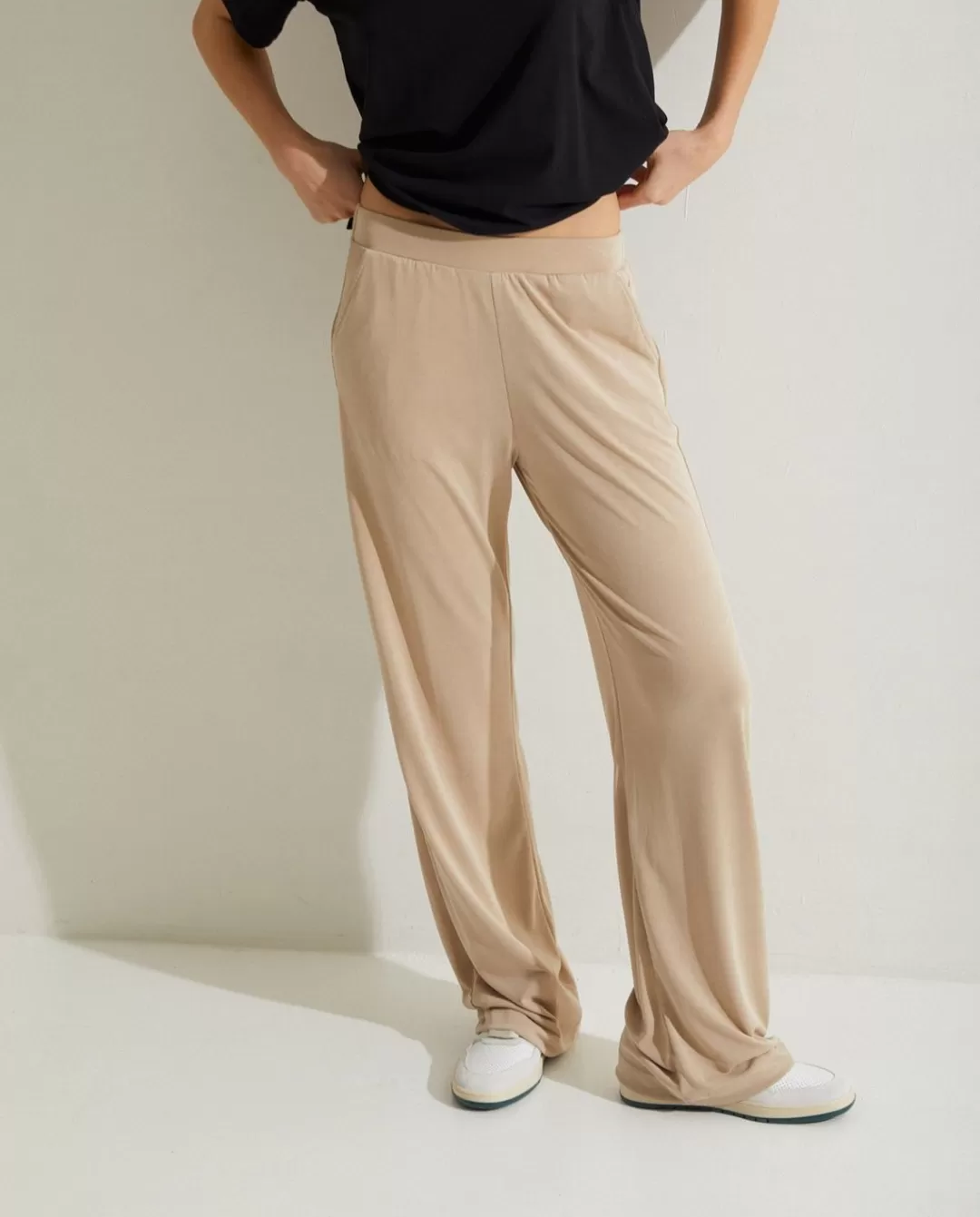 YERSE Flowy Trousers Beige