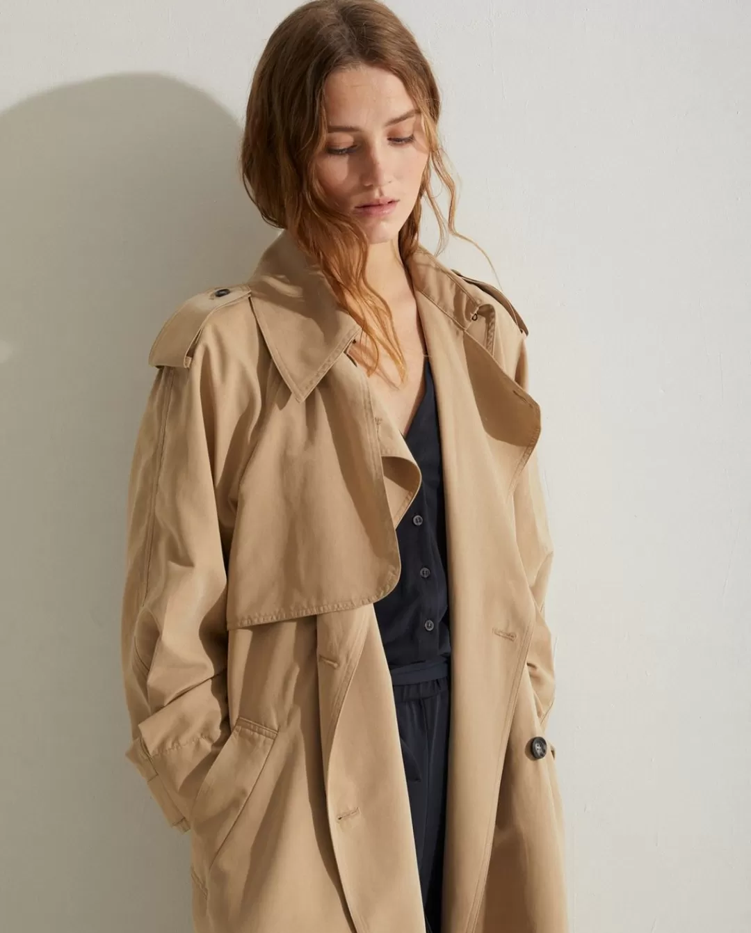 YERSE Long Double-Breasted Raincoat Camel