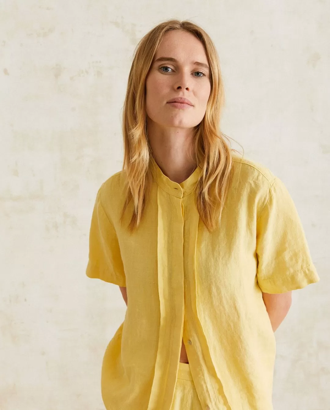 YERSE Mao-Neck Linen Shirt Lemon