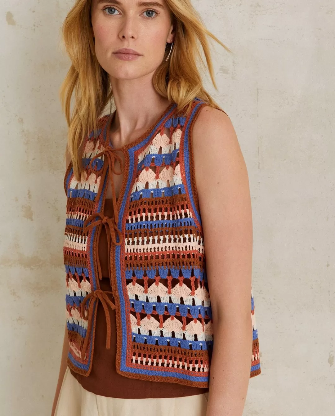 YERSE Multicolour Crochet Vest Tile