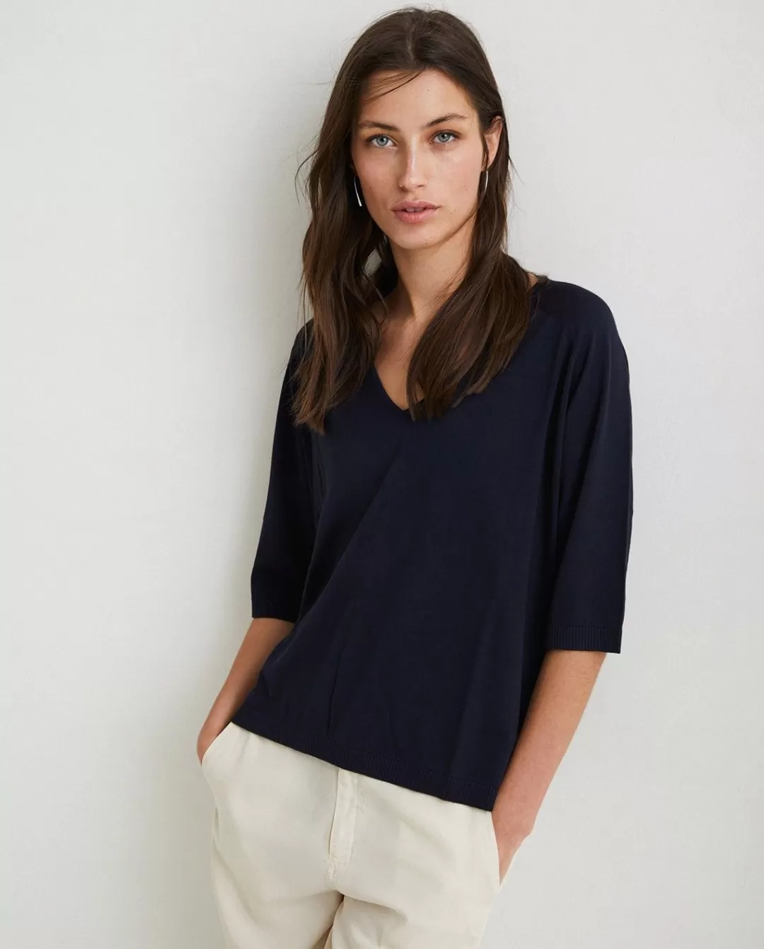 YERSE V-Neck Sweater Navy