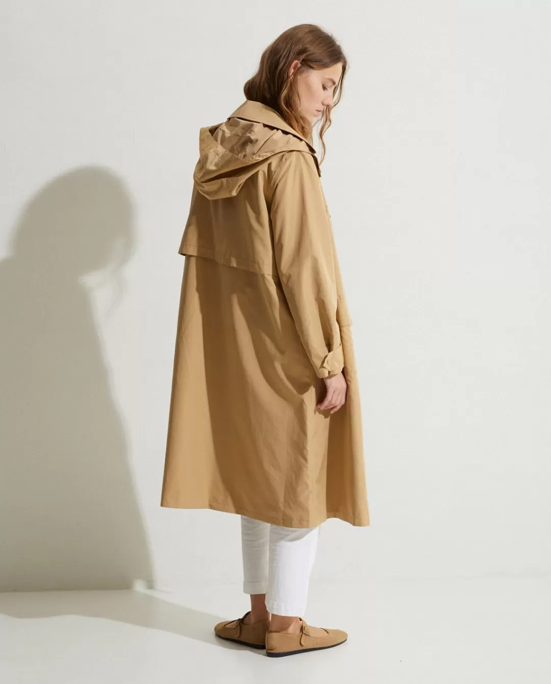 YERSE Water-Repellent Raincoat Camel